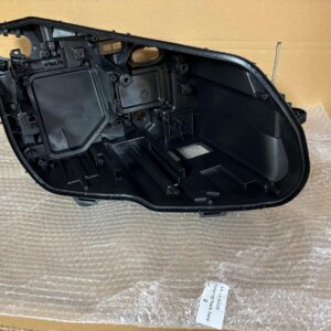 MERCEDES 14-18 C SERİSİ W205 TEK MERCEK FAR KASASI SAĞ - R