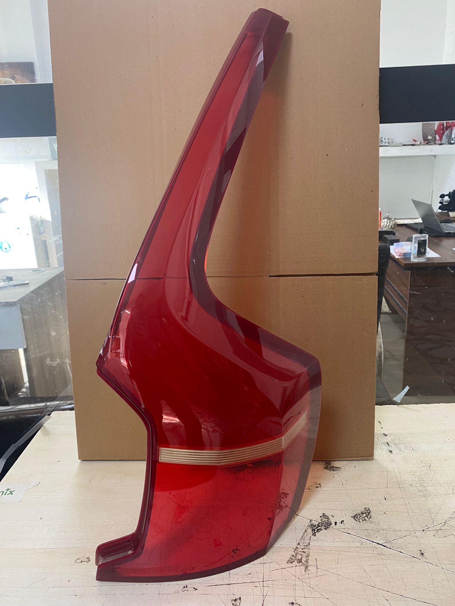 VOLVO XC90 STOP CAMI SAĞ - R