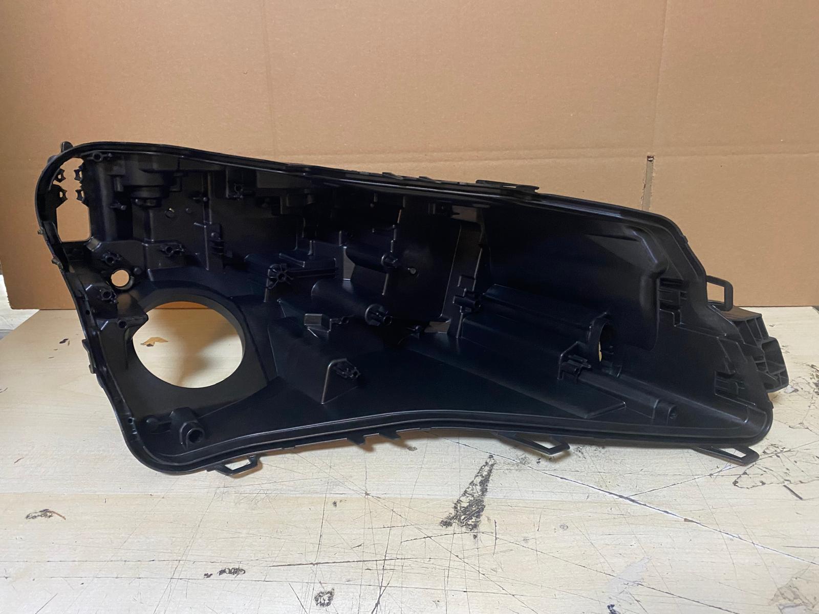 SKODA 2020 2023 SUPERB FAR KASASI SOL - L