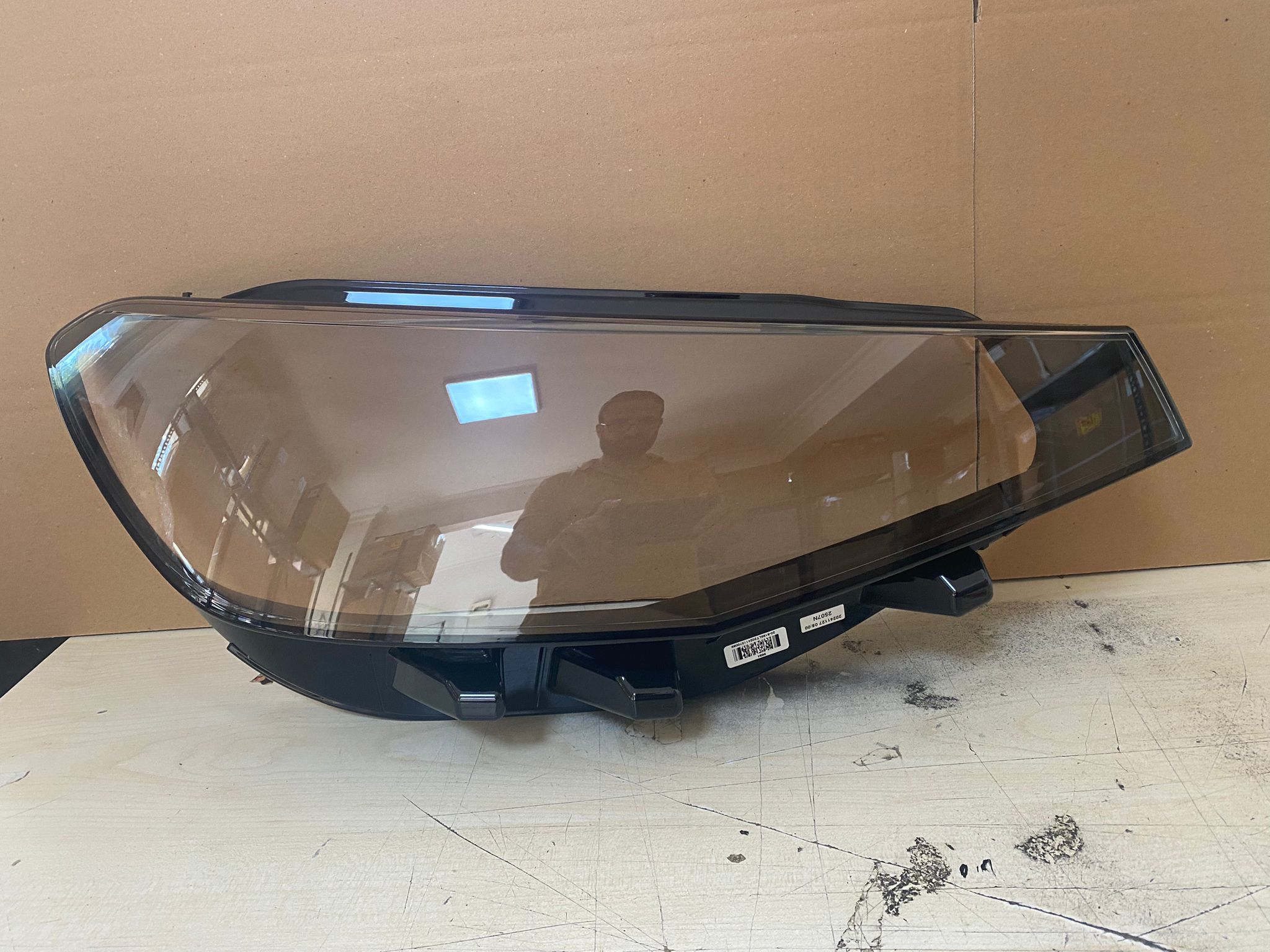 WOLKSVAGEN ID4 FAR CAMI SAĞ - R